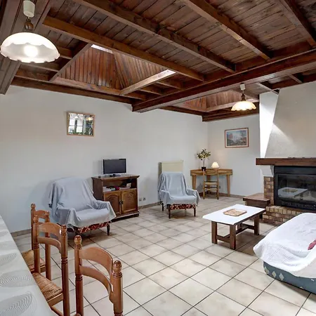 Holiday home Familial Avec Cheminee, Jardin Et Espace Jeux Pres De Chazelles-sur-lyon Et St-galmier - Fr-1-496-281 Saint-Medard-en-Forez