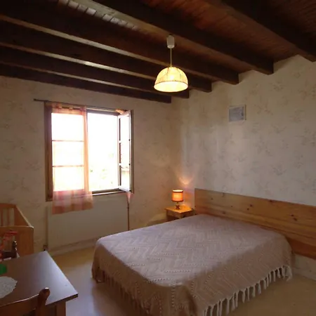 Holiday home Familial Avec Cheminee, Jardin Et Espace Jeux Pres De Chazelles-sur-lyon Et St-galmier - Fr-1-496-281 Saint-Medard-en-Forez